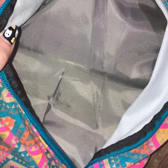 KAVU Geometric Multicolor Sling Bag - Picture 4 of 4